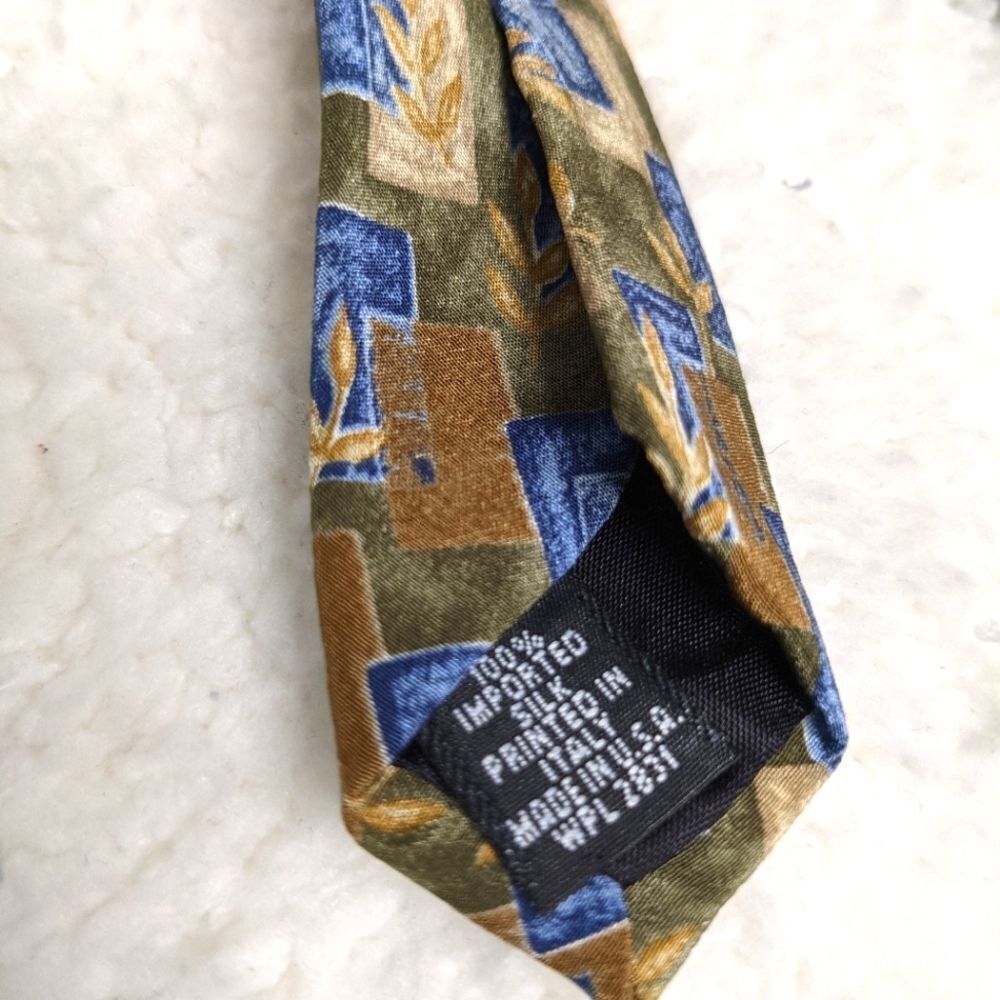 Vintage Men's 100% Silk Tie by Cambridge Classic Leaf Motif - Picture 7 of 11